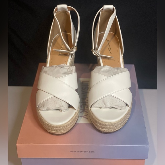 Lisa Vicky Gemi Platform Espadrille Wedge White Sandals, size 10 - Picture 1 of 9